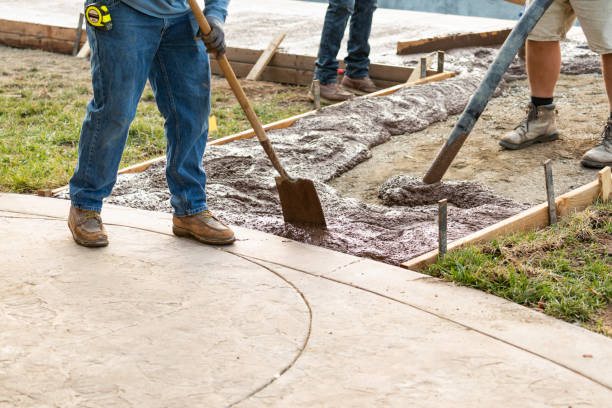 Best Concrete Sidewalk Installation in Mayfair, CA