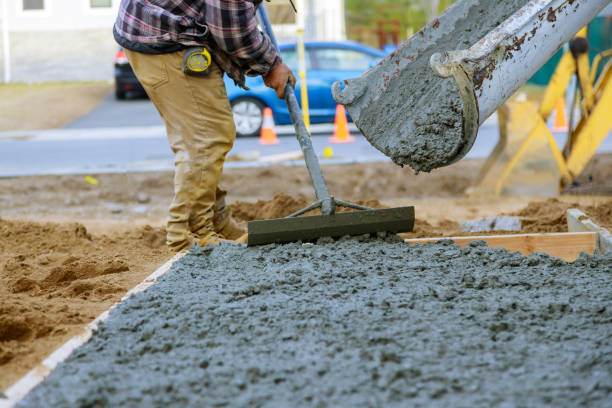 Best Concrete Driveway Installation in Mayfair, CA